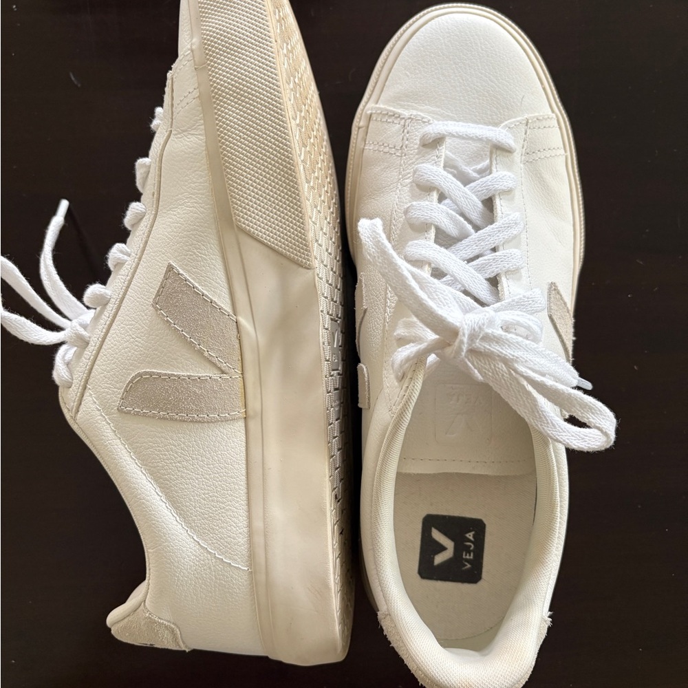 Veja White and Off-White Leather Sneakers